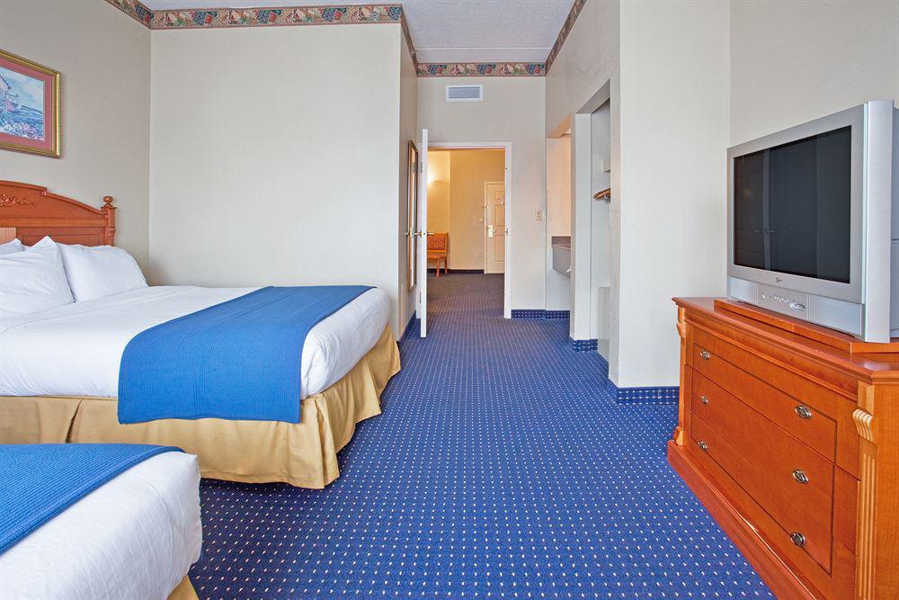 Savannah Gateway Hotel & Suites Georgetown Bilik gambar