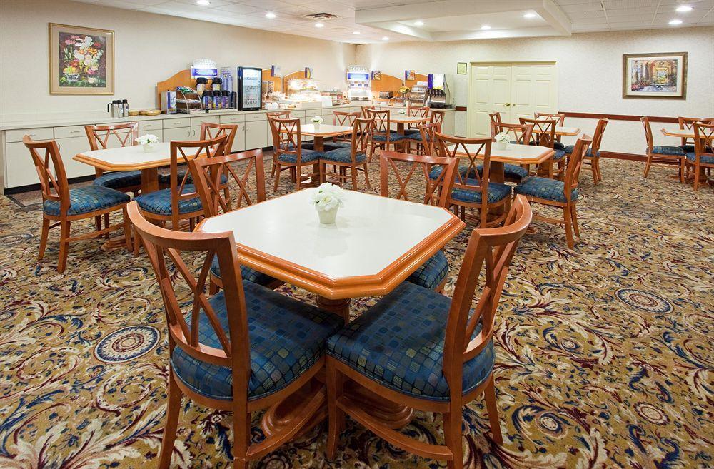 Savannah Gateway Hotel & Suites Georgetown Restoran gambar